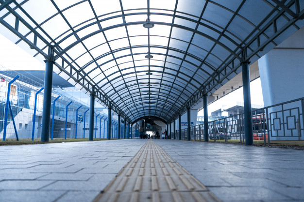 Polikarbonatne plošče cena je ključen podatek za vsakega kupca